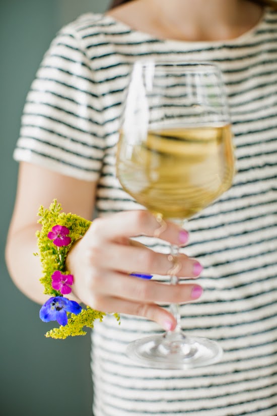 DIY Fresh Flower Bracelet! Art And Chic