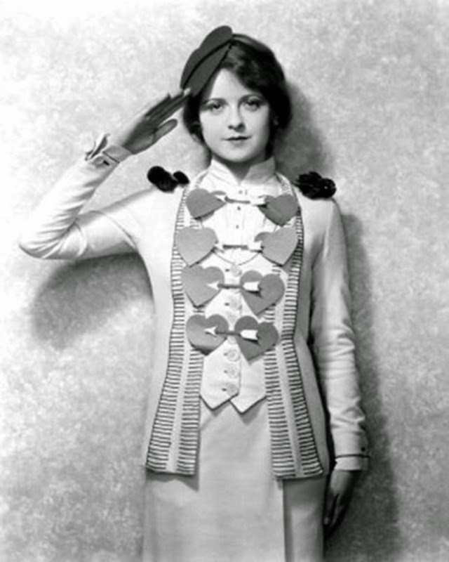 Amazing Historical Photo of June Marlowe in 1925 