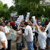 Manifestantes fazem protesto em Camocim.