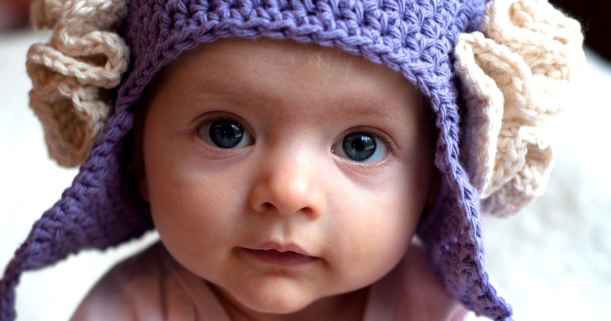 crochet ruffled baby bonnet