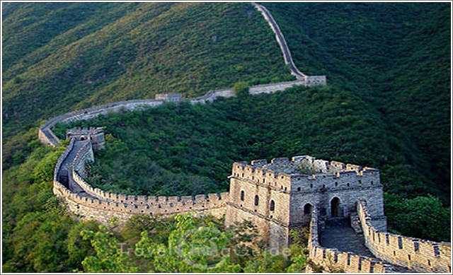 How was the great wall of china built image