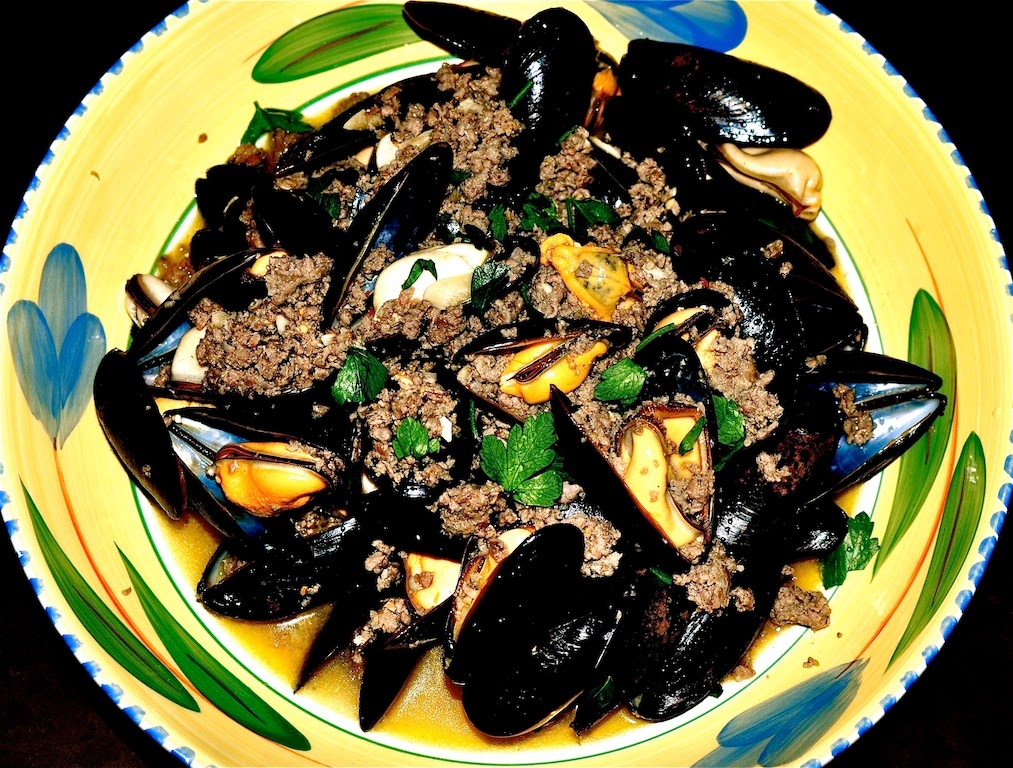 Mister Meatball Mussels & sausage