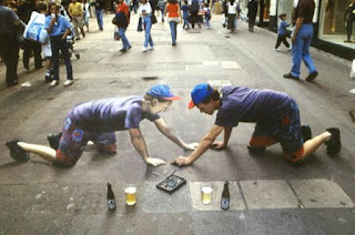 Gambar-Gambar Keren 3D Street Painting Gambar-Gambar Keren