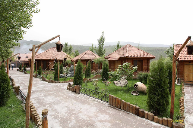 13-05-15 Khor Virap, Areni, Noravank, Memorial Aghitu, Vorotnavank - Una semana en Armenia (8)
