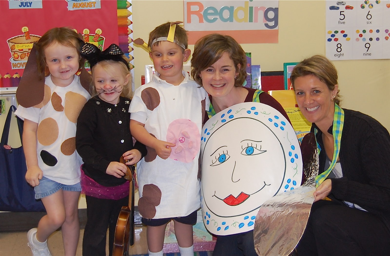 Nursery rhymes costume idea Nursery rhyme costume, Nursery rhyme