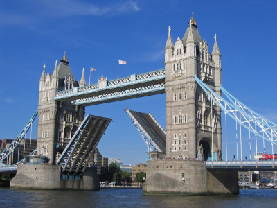 http://2.bp.blogspot.com/-aH0SuE1zwJw/TgsUz3Cyo3I/AAAAAAAAARw/tukz4vfJqYs/s1600/london2.jpg