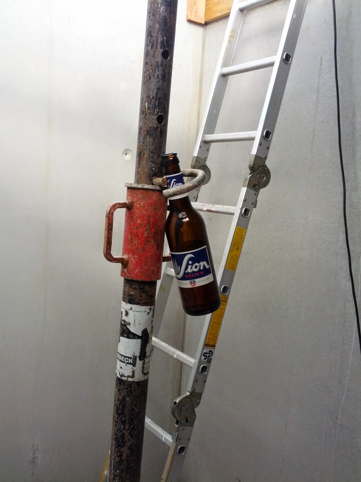 Wir Bauen Unsere Lehmhutte April 2014