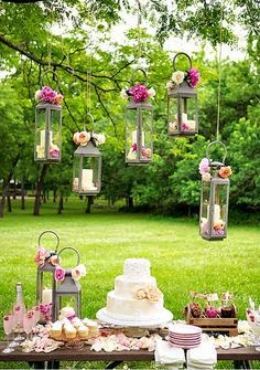 Lantern Centerpieces For Weddings Lanterns For Wedding Table
