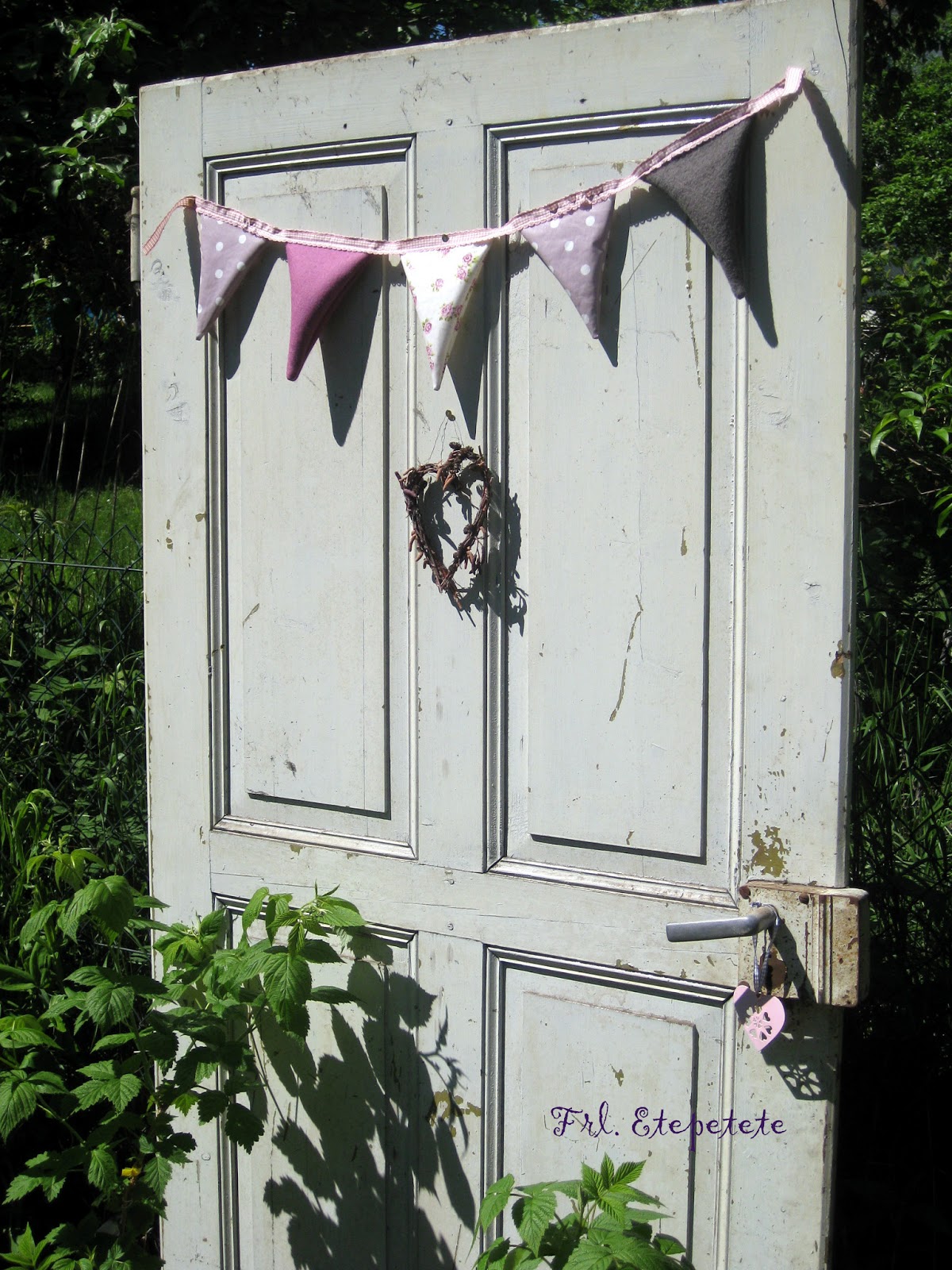Frl. Etepetete Die Tür zu Nachbars Garten