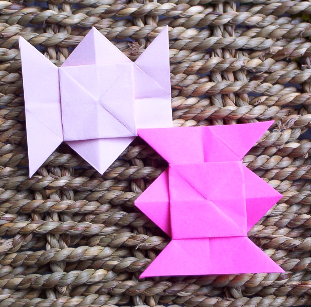 Dorset Origami Lovers Knot goes modular