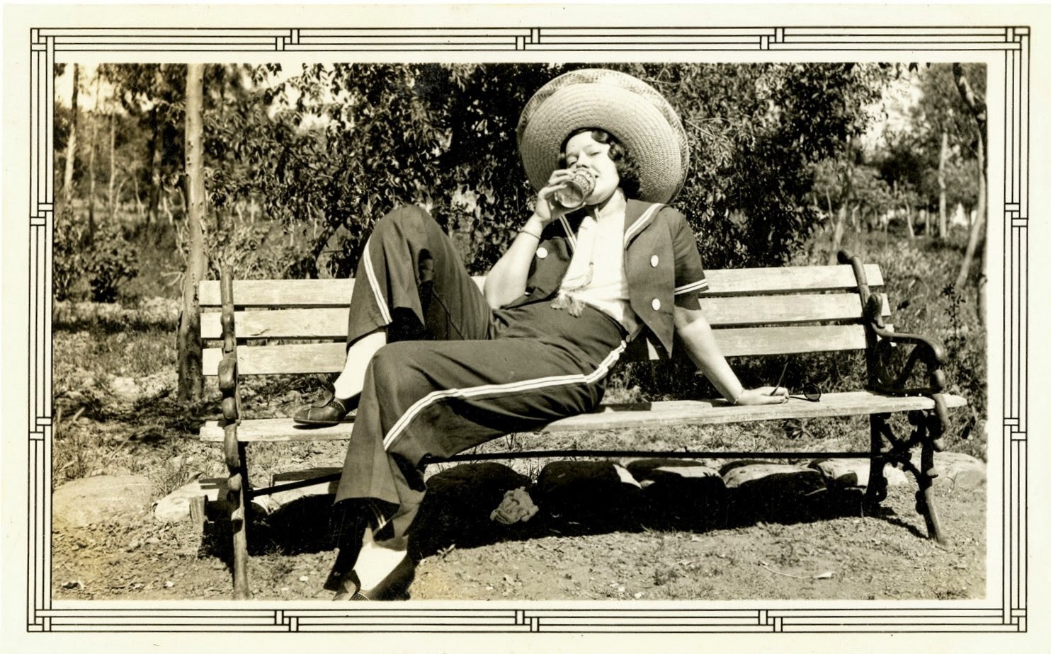 Vintage Snapshots Of Dangerous Women From Between The