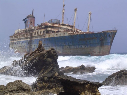 LA FOTO DEL DIA Abandoned ships. Fuerteventura 1
