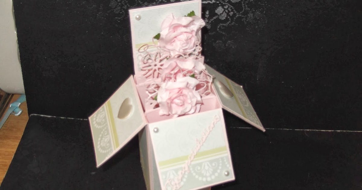 Loves to craft Pop up box and tutorial.