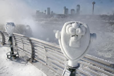 APTOPIX Niagara Falls Winter