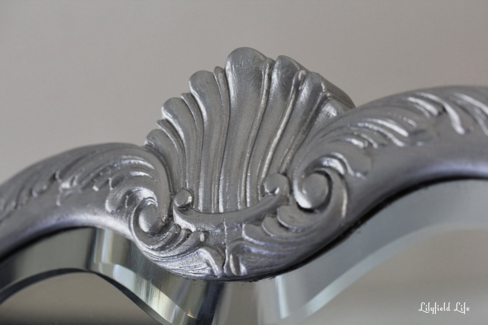 Lilyfield Life: Tips on using Metallic Paint and a Silver Painted Dressing  Table Set