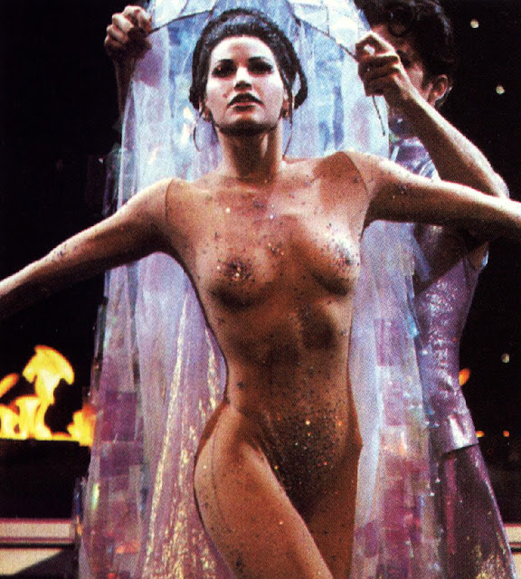 "Showgirls" (Elizabeth Berkley & Gina Gershon) 260 Gina+Gershon+(37)