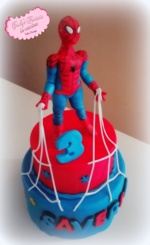 Spider man in pasta di zucchero