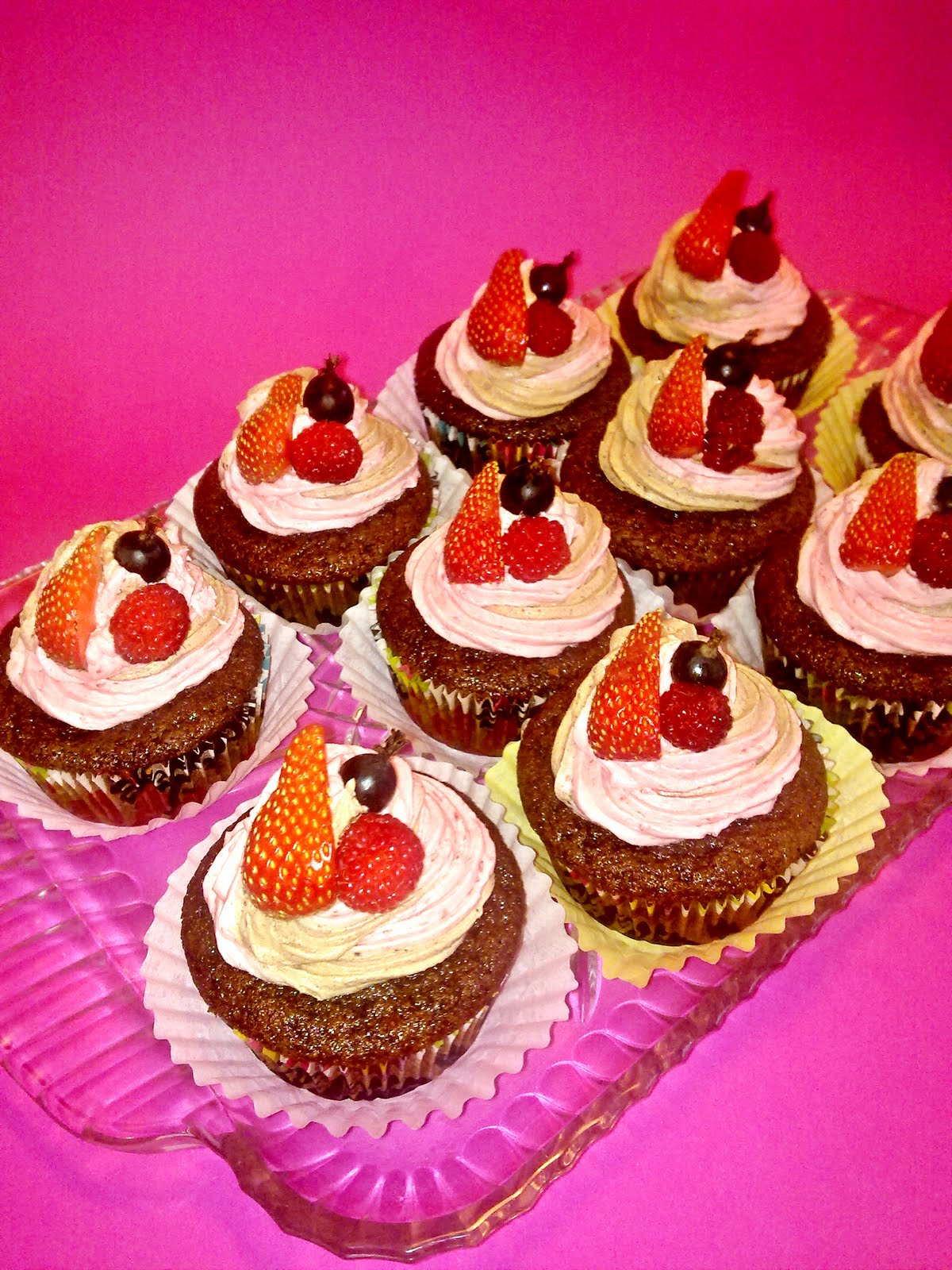 Inspiracija ) Summer fruit cupcakes ) Just Cake The Cupcake