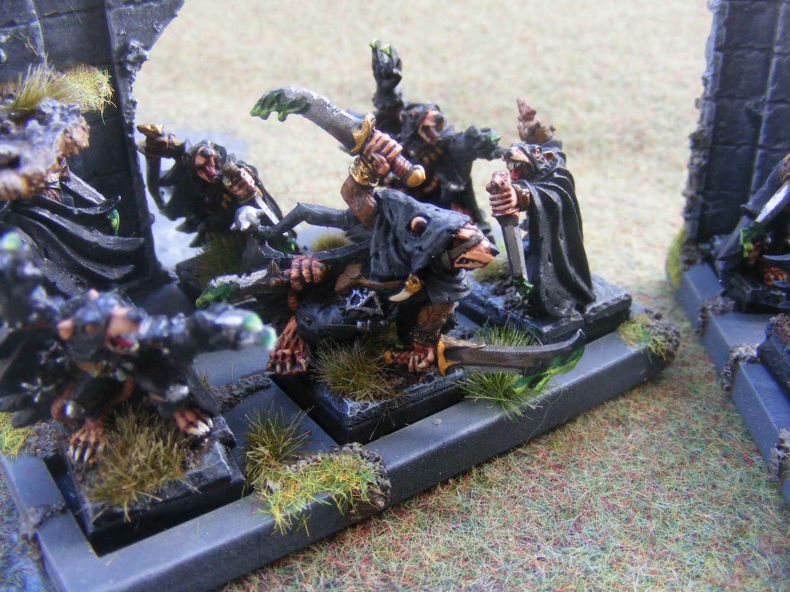 Fields of Blood Skaven Gutter Runner Units