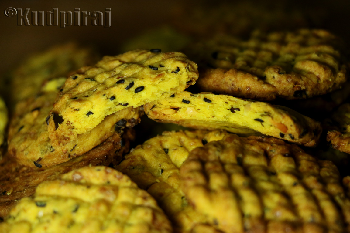 Kudpiraj's Garam Tawa Masala Biscuits(Spicy Mangalorean Cookies)