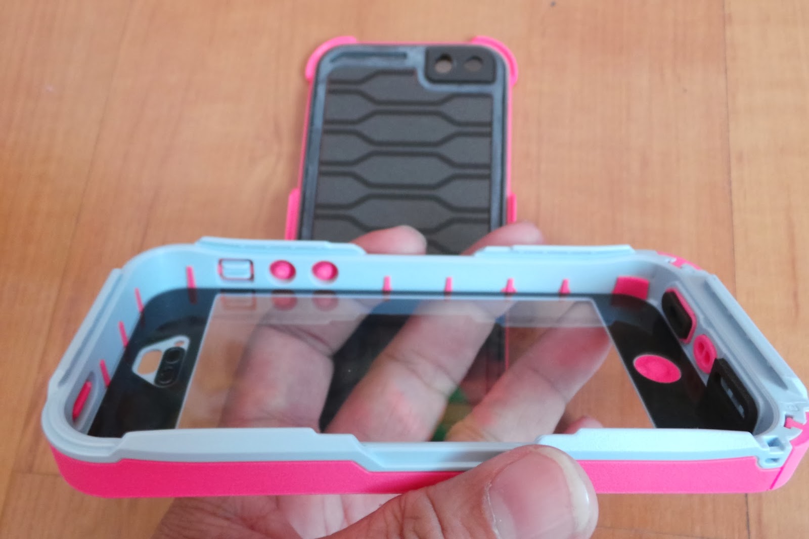 Otterbox Preserver Series Case for iPhone Hands On AdoboTech