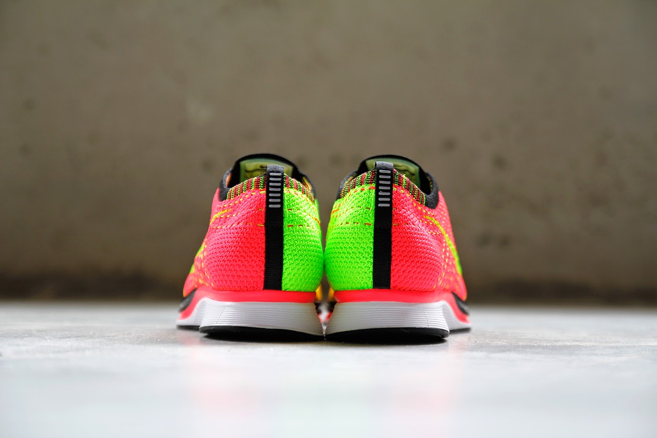 nike flyknit racer hyper punch