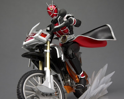 Thông tin mới về Kamen Rider Wizard - Page 12 Shf+machine+winger