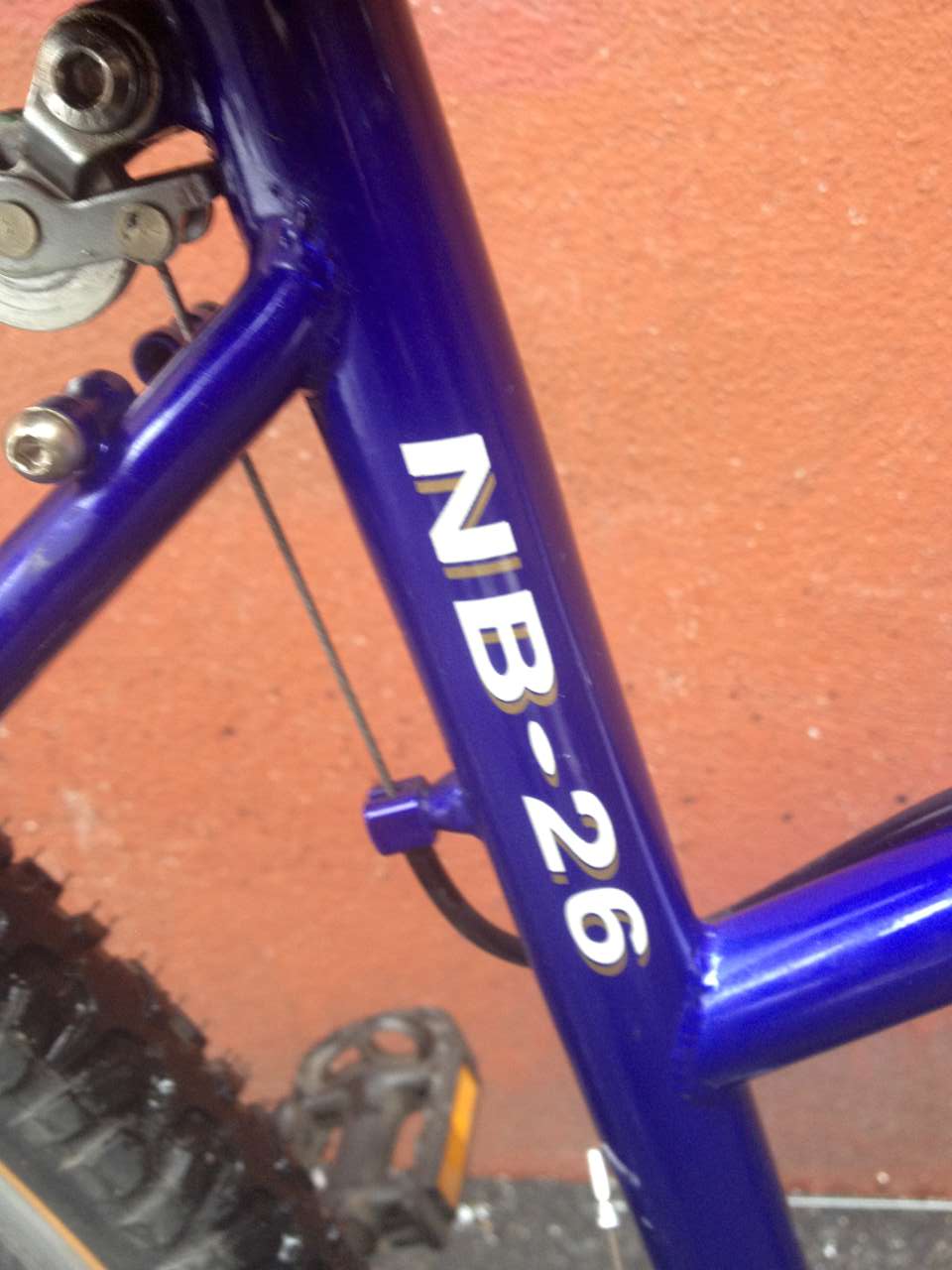 wall mounted bike work stand