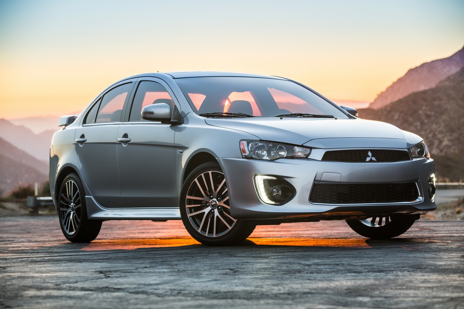 Mitsubishi Tries To Bore Us To Death With 2016 Lancer ...