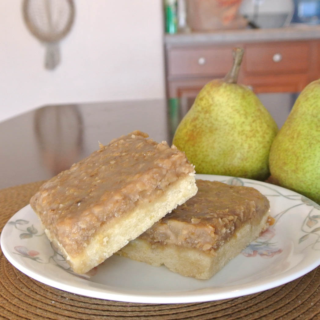 Mom, What's For Dinner? Pear Bars