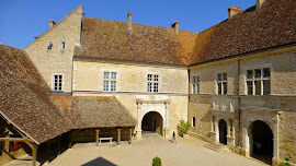La Cour d'honneur du château de Clos de Vougeot
