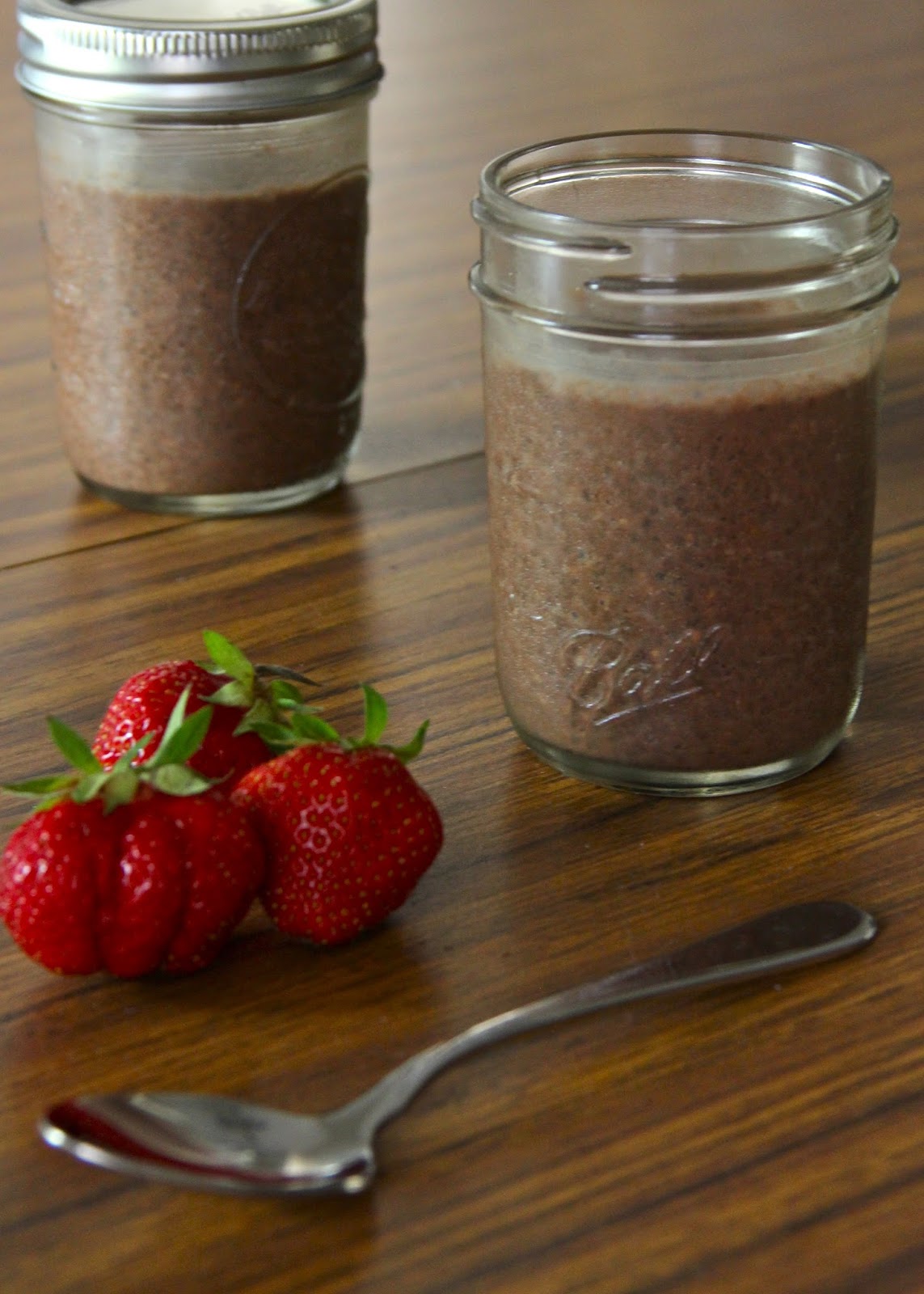 Young Idealistic Baker Mint Chocolate Chia Seed Pudding in Mason Jars