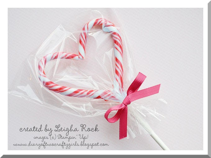 Diary of Two Crafty Girls Candy Cane Hearts {Tutorial}