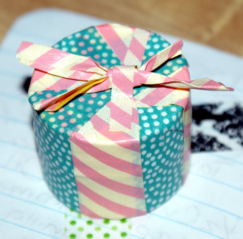 DIY Washi Tape Lip Balm Pot - All Tied Up in a Bow Lip Balm Pot  DIY Washi Tape Lip Balm Pot - All Tied Up in a Bow Lip Balm Pot