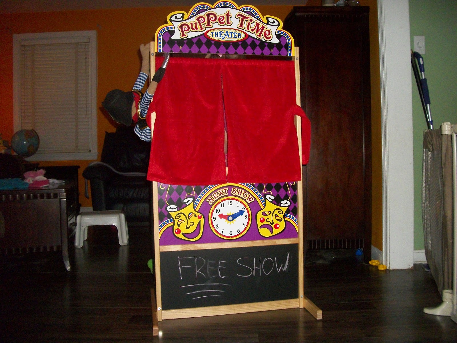 Giveaway Melissa and Doug Deluxe Puppet Theater Everything Mommyhood