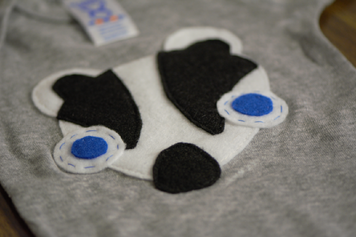Lil' Blog and More Baby Clothes that are Hand Stitched with Love! mi