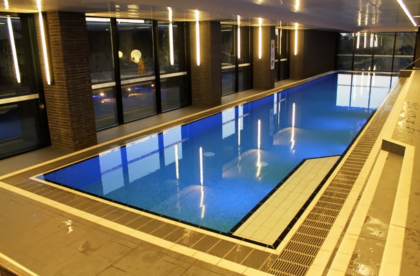 Swimming pool, Melbourne