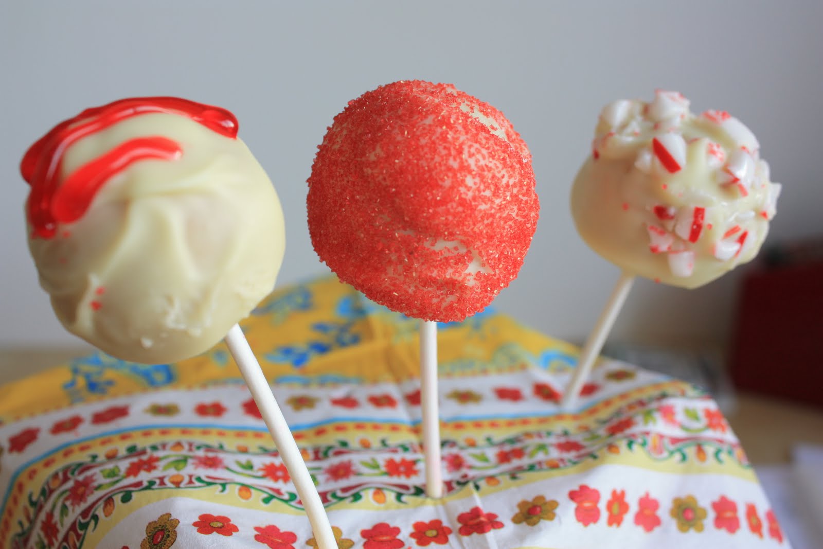Two Minds Cook Alike Candy Cane Cake Pops