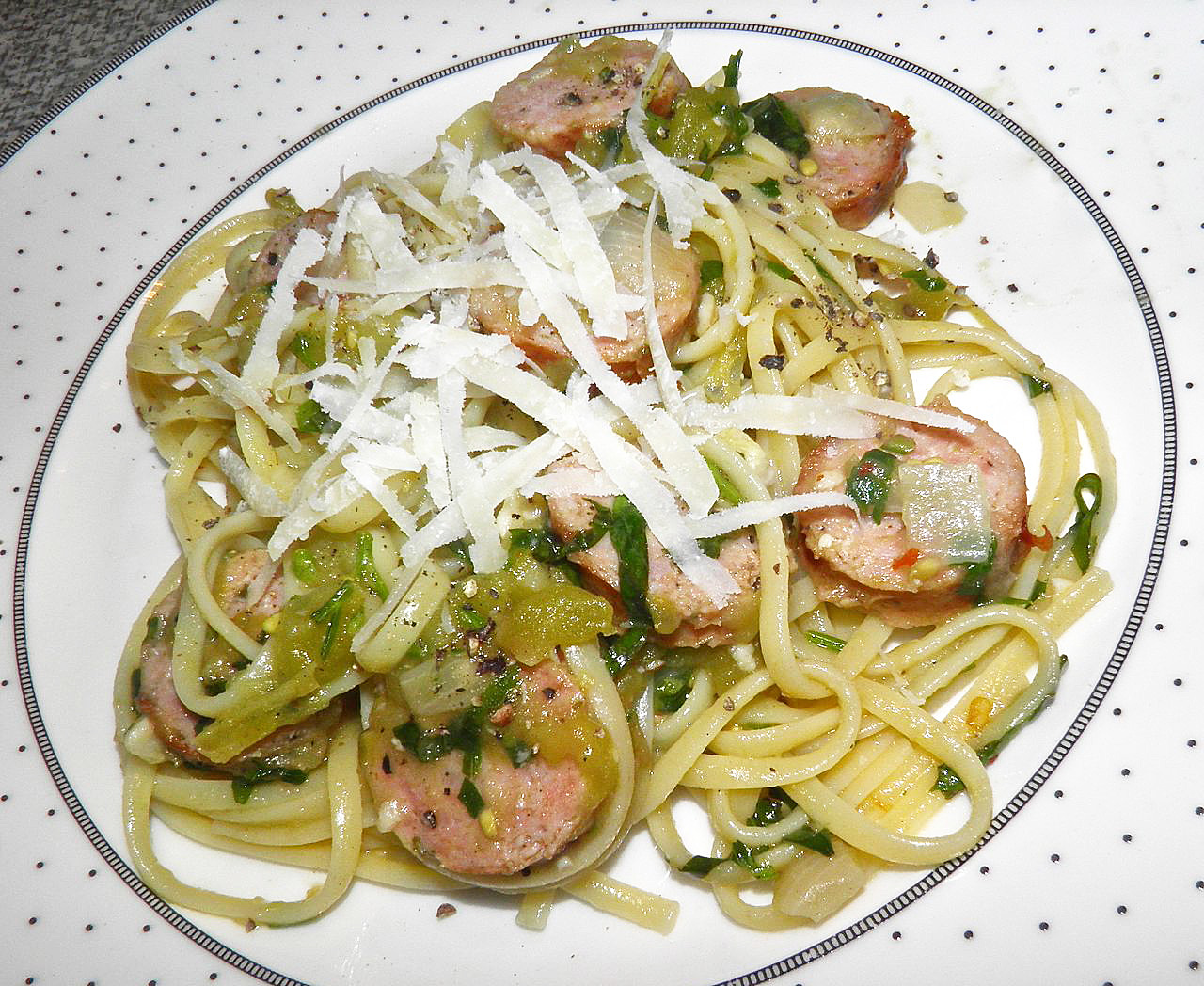 Docaitta Lifestyle Green Tomato Sauce with Sausage