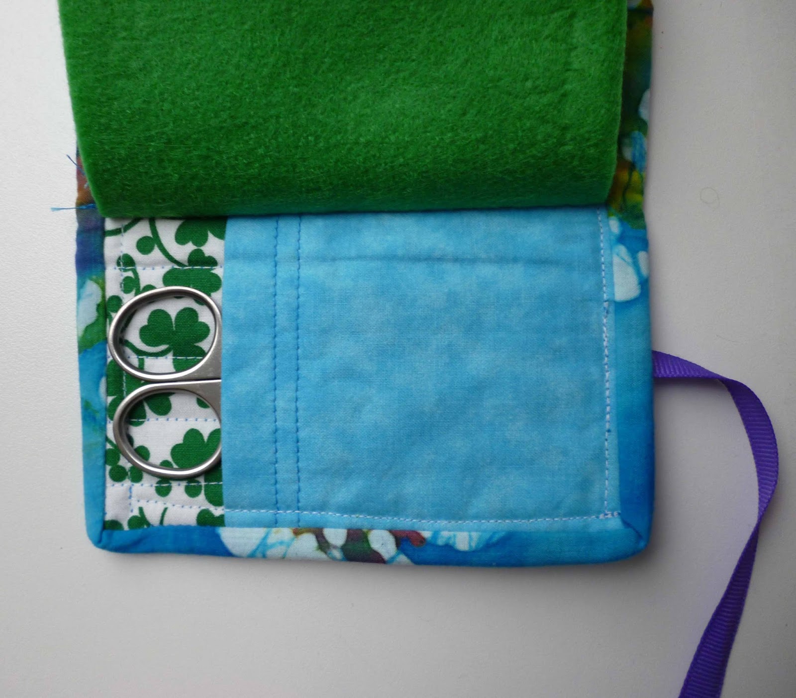 sew sew art Needle book