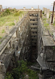 Pulau "Hantu" Hashima, Jepang