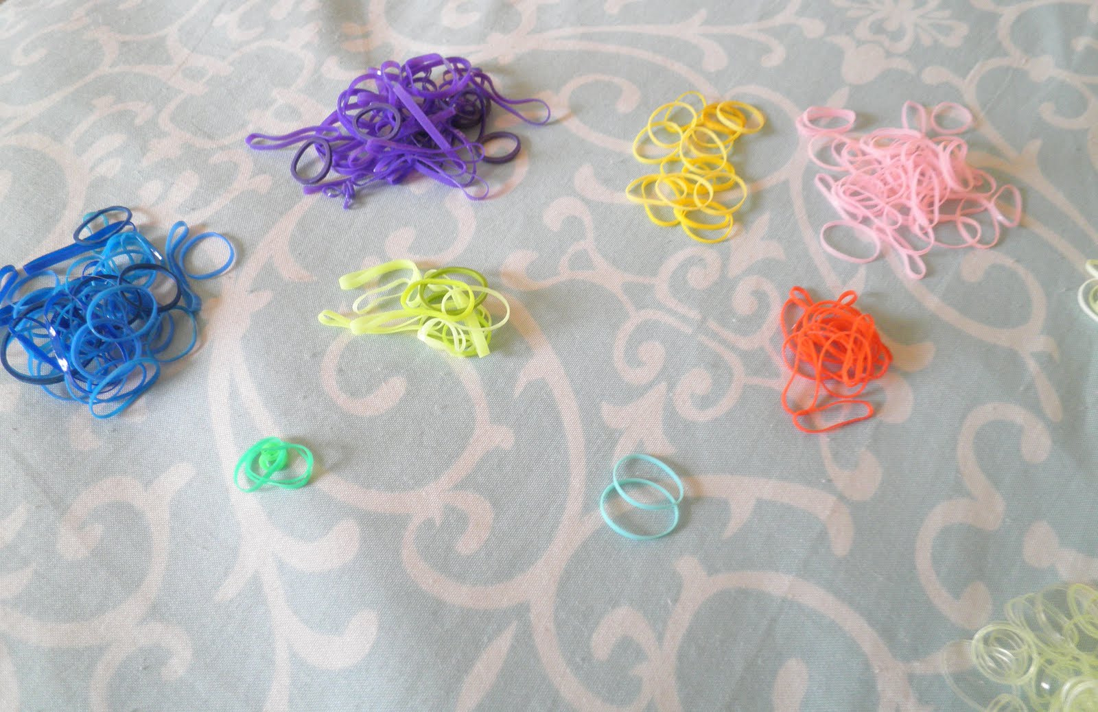 A Lil Bird told me... One Dollar Wednesday...mini rubber band