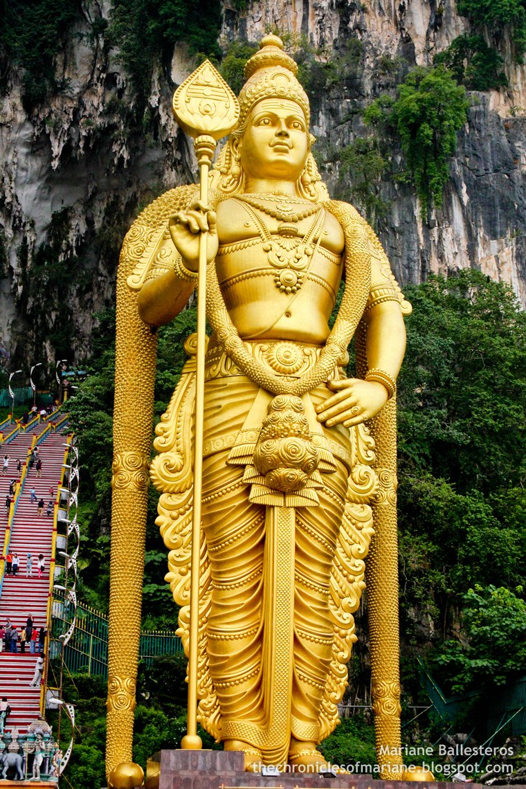 Climbing up Batu Caves! Day 2 in Malaysia The Chronicles of Mariane