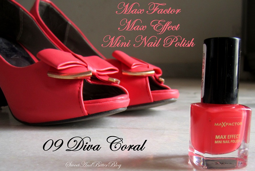 Max Factor Max Effect Mini Nail Polish 09 Diva Coral Swatch