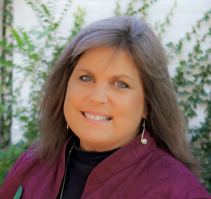 Mindie Burgoyne Christmas Letter 2022 Thin Places - Sacred Sites - Earth Energies - Mystical Sites, Sacred Places  In Ireland And Beyond: Mindie Burgoyne - Writer, Tour Operator