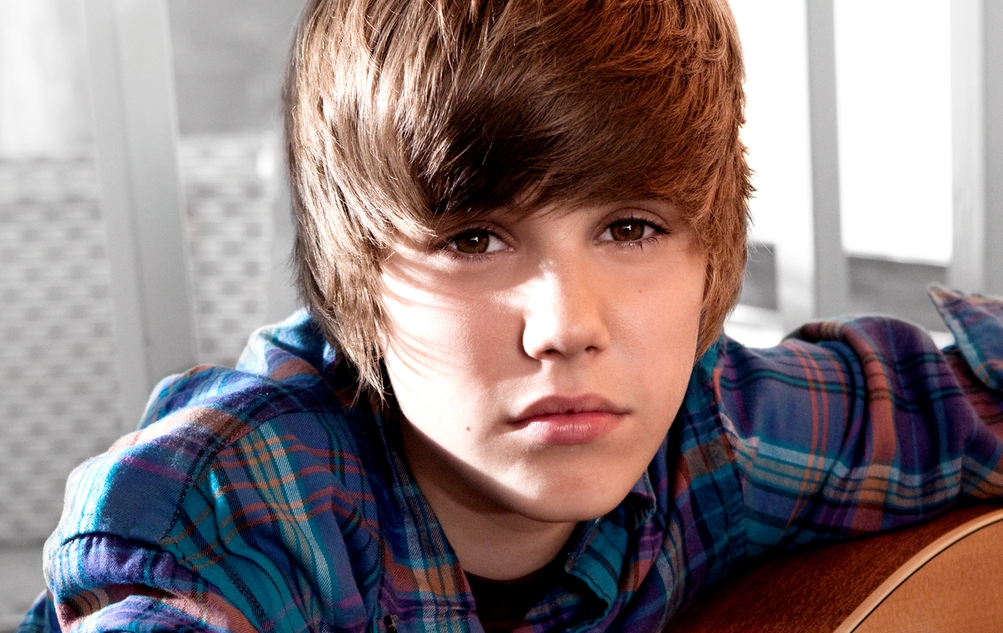 http://2.bp.blogspot.com/-aazzkmwRxxk/Tp7FvF8MQ-I/AAAAAAAAAo8/eeY2FZRmJIc/s1600/justin-bieber522.jpg