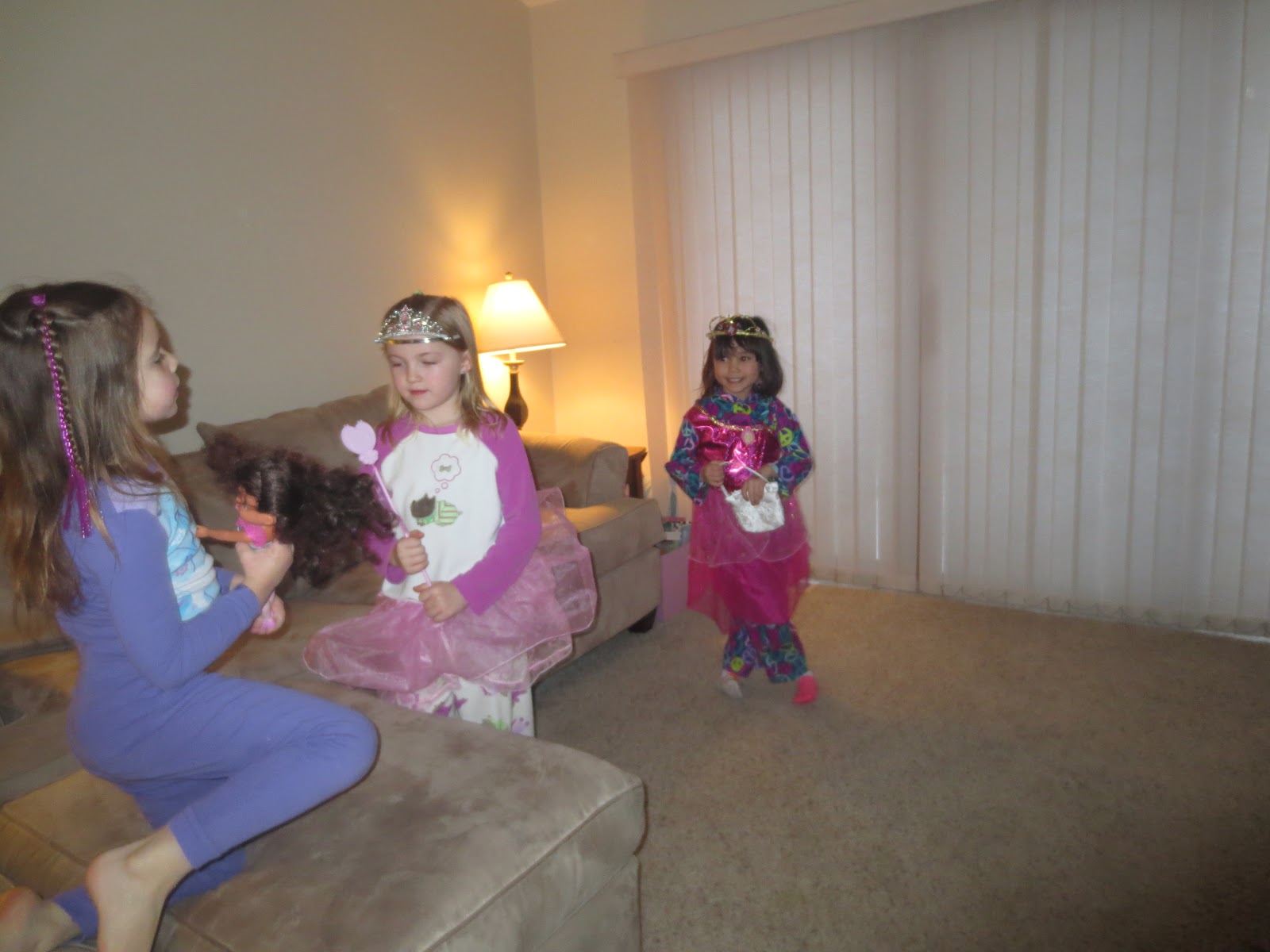 JJ and the Princess Girls ~Part 2: Annabelle's Pajama Party