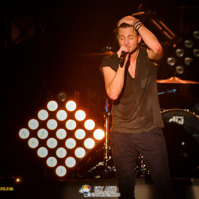 Ryan definitelly like touching his hair haha OneRepublic Native Live in Malaysia 2013 