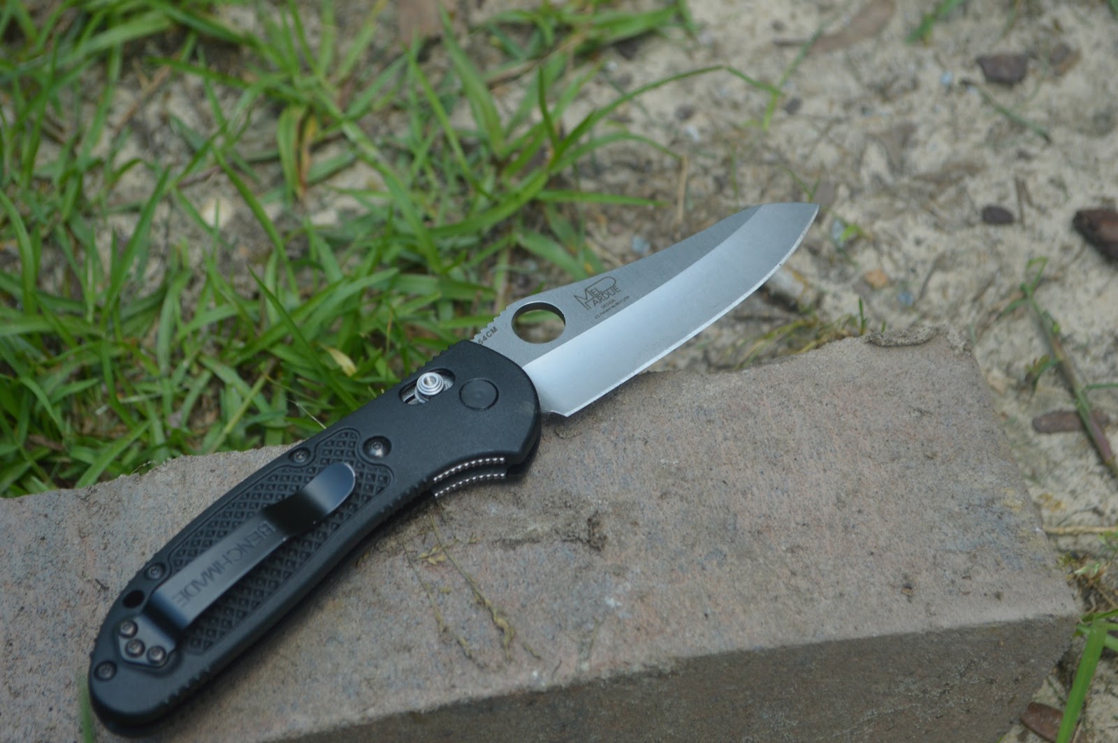 Best Survival Knives and Best Folding Knives Benchmade Griptilian Review