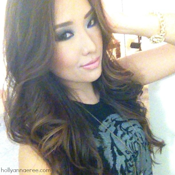 Holly AnnAeRee 2.0 [Beauty]...Everybody's got a Dark Side.